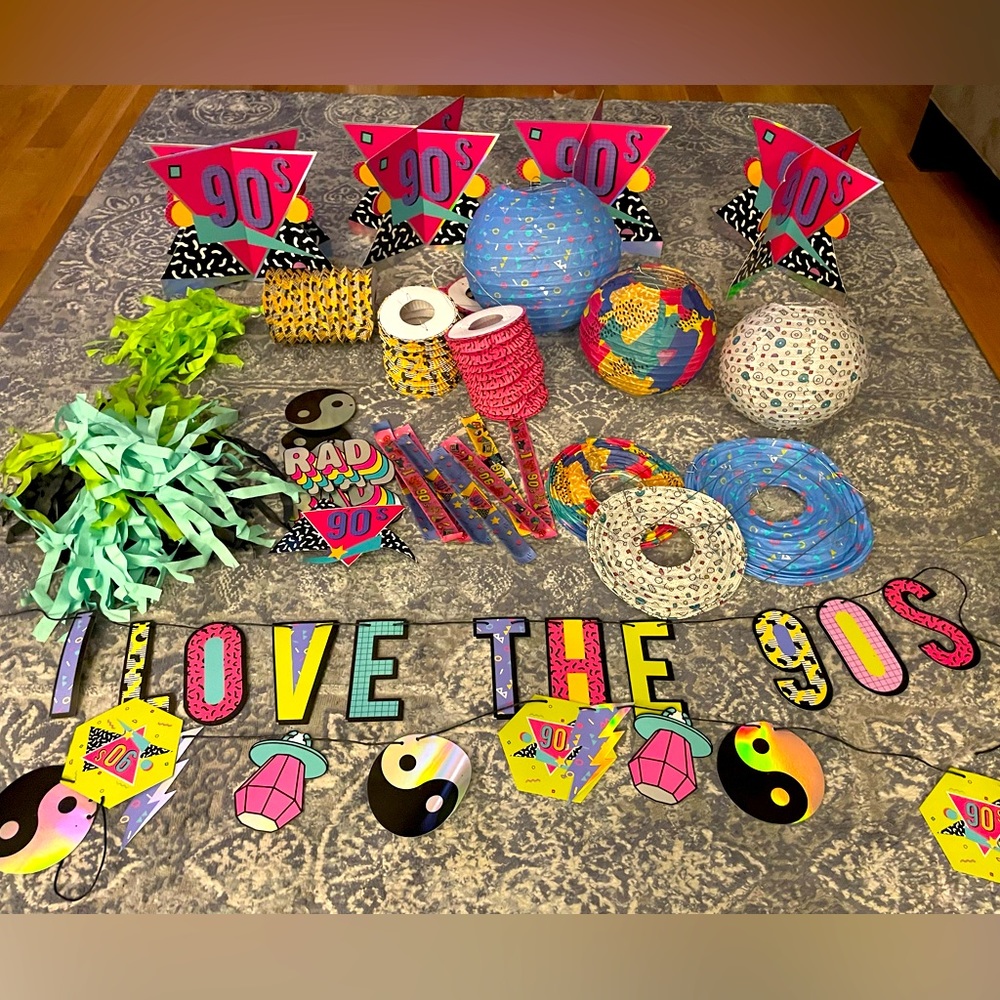 90s decorations